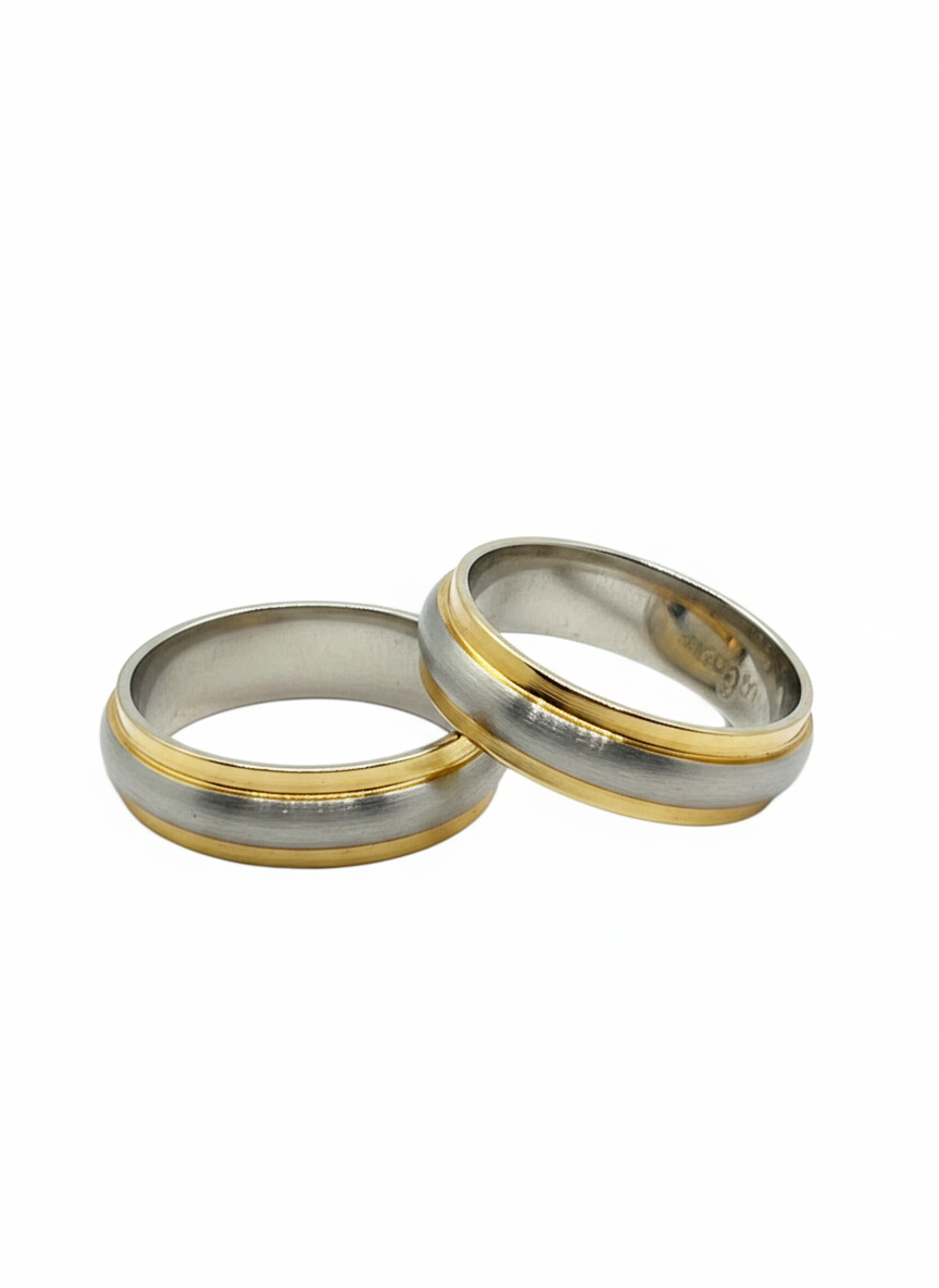 Argollas de Matrimonio Inglesas 5mm Plata Nacional con aplicaciones de Oro 14k