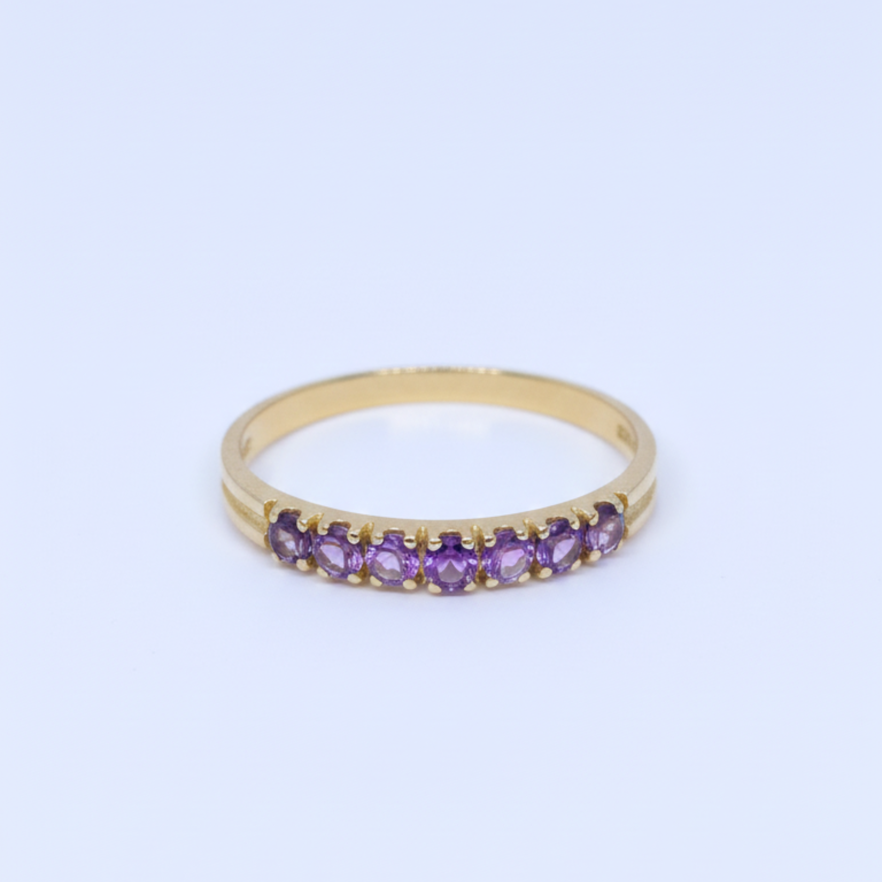 Anillo Cintillo 7 Cristales Oro 18k