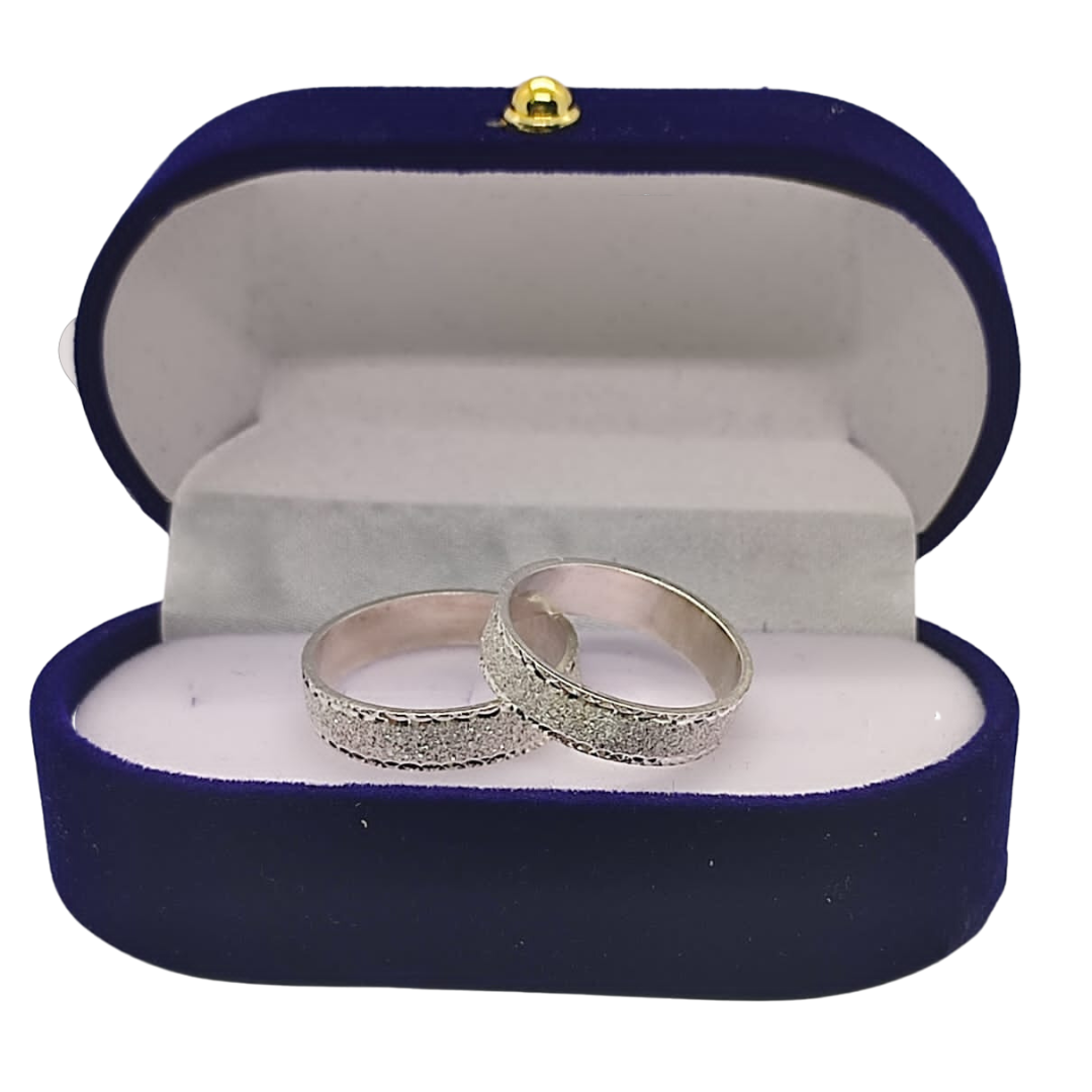 Argollas de Matrimonio Planas 4mm Facetada Modelo Satinado con Borde Plata Nacional