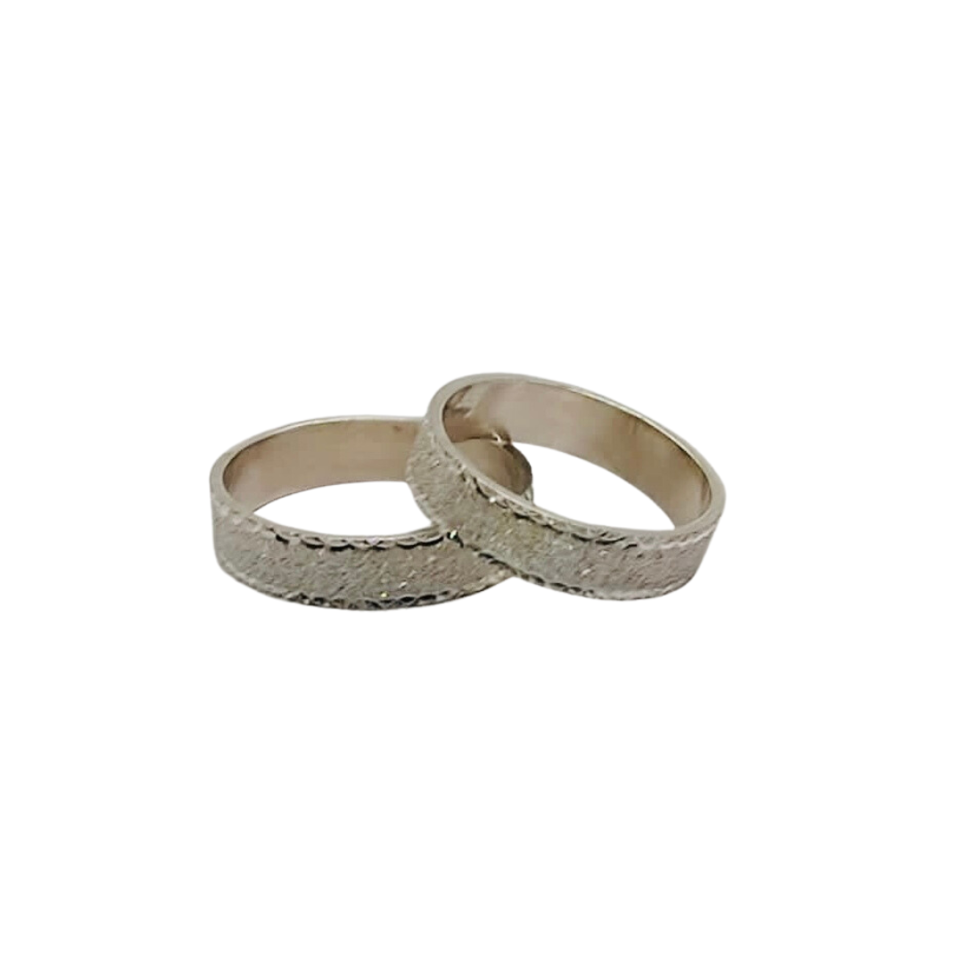 Argollas de Matrimonio Planas 4mm Facetada Modelo Satinado con Borde Plata Nacional
