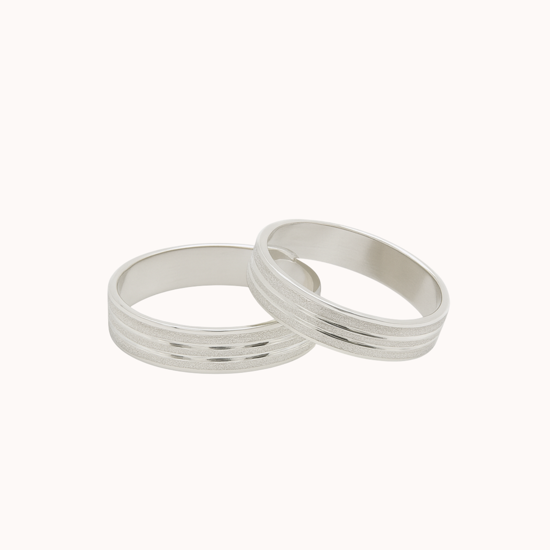 Argollas de Matrimonio Planas 4mm Facetada Modelo Linea Doble Plata Nacional