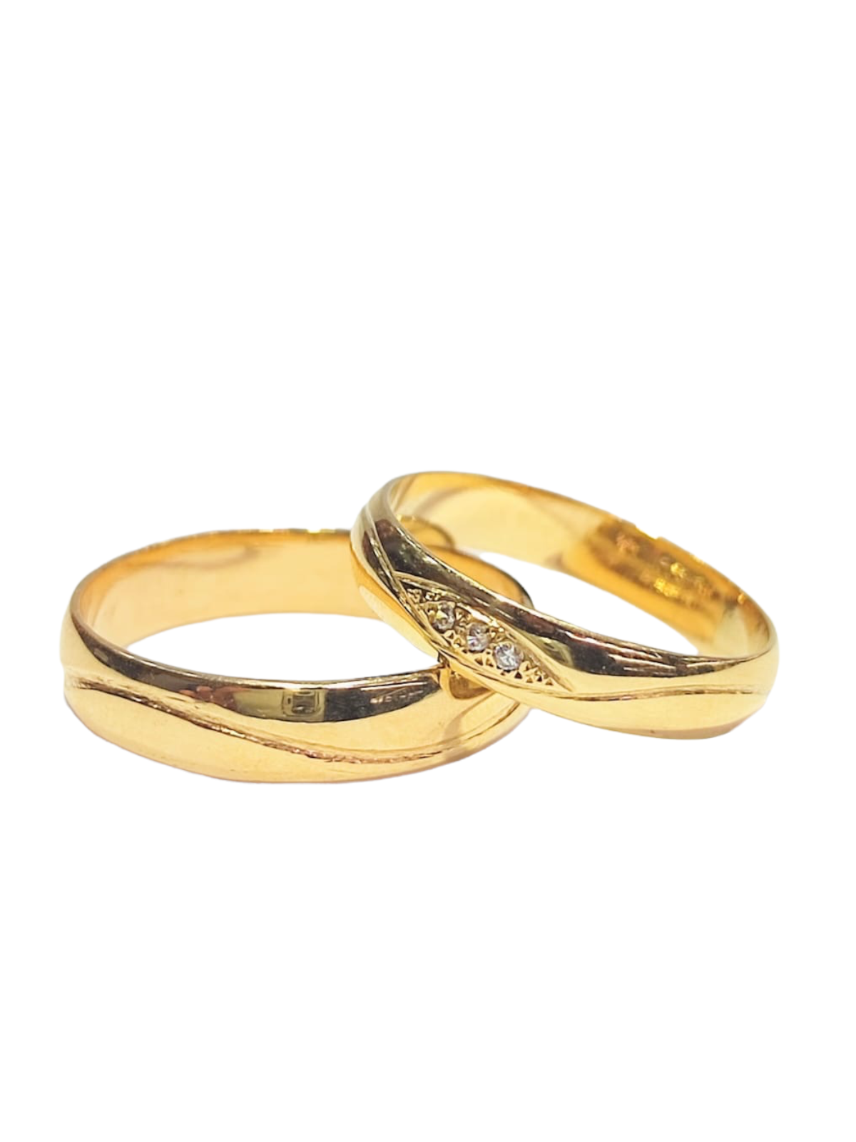 Argollas de Matrimonio Media Caña 4mm con Olas y Cristales Oro 18k